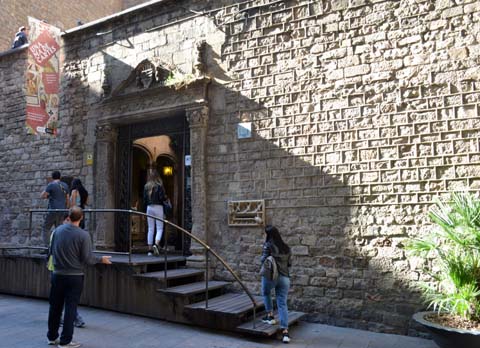 Das historische Archiv der Stadt Barcelona L'Arxiu Històric de la Ciutat de Barcelona